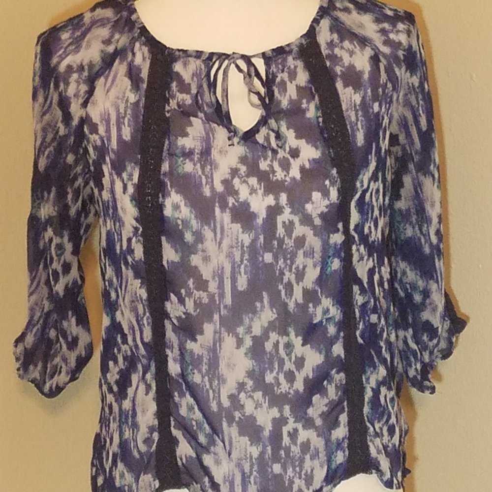❤3/$20❤Express blue sheer top - Picture 6 of 6